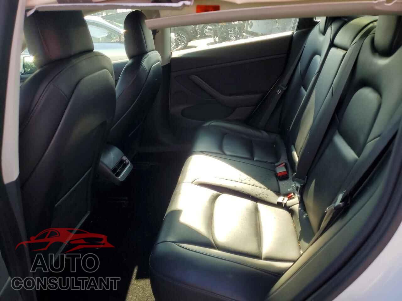 TESLA MODEL 3 2021 - 5YJ3E1EA2MF100369