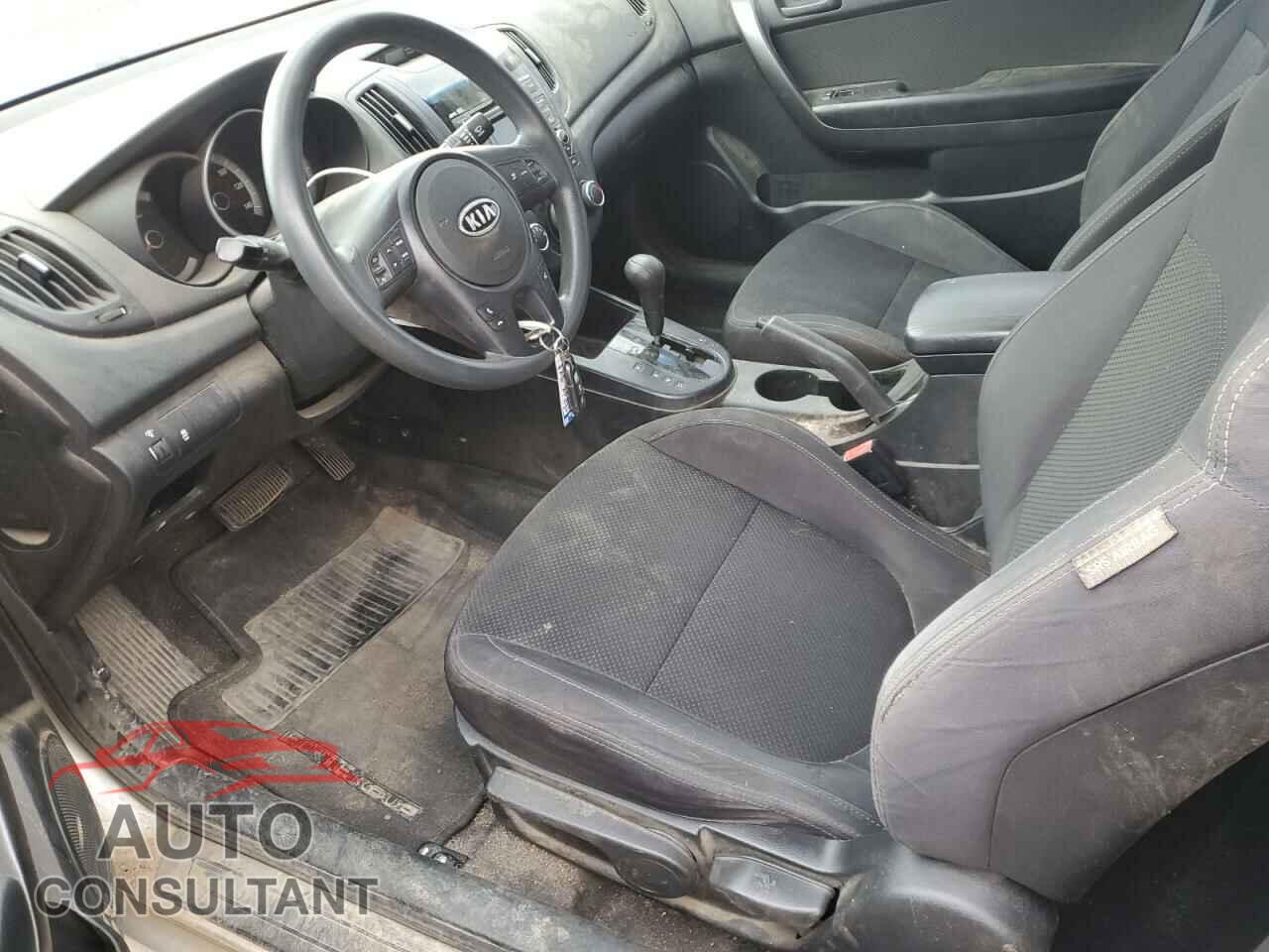 KIA FORTE 2010 - KNAFU6A21A5246980