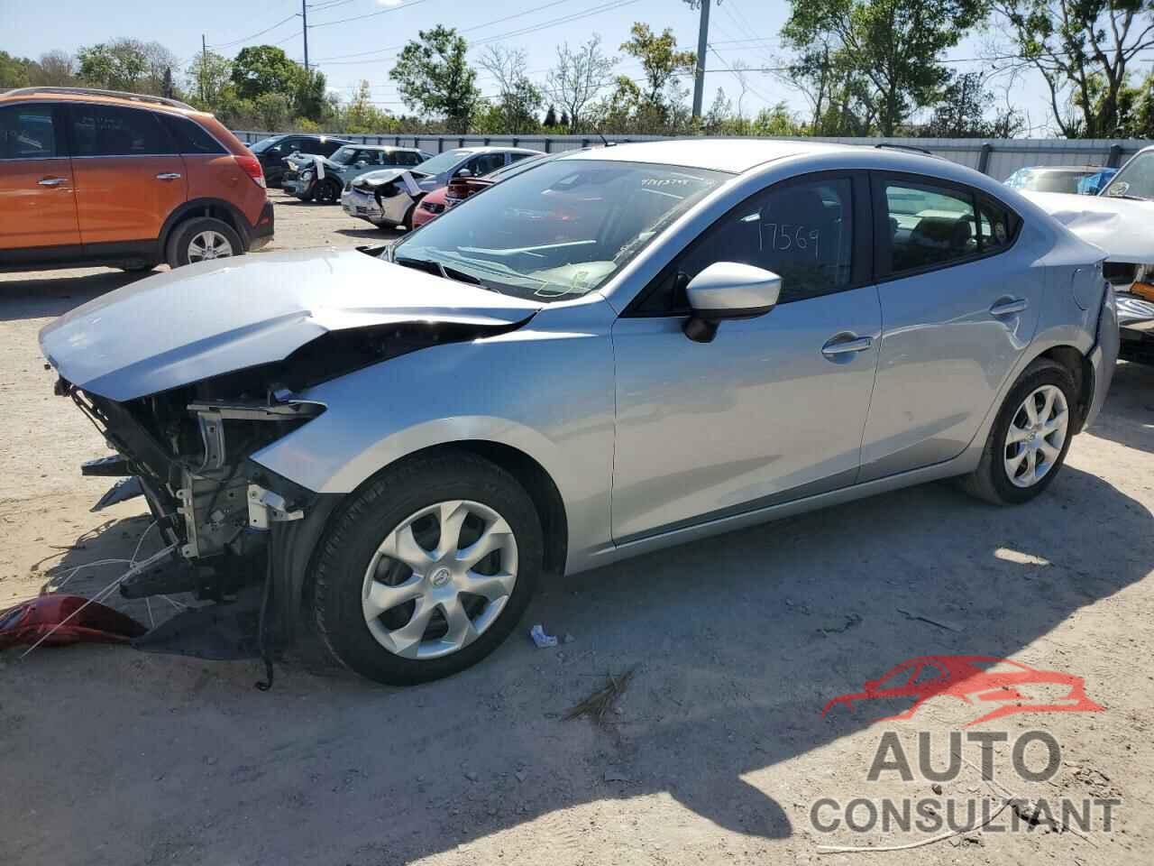 MAZDA 3 2018 - 3MZBN1U76JM178272