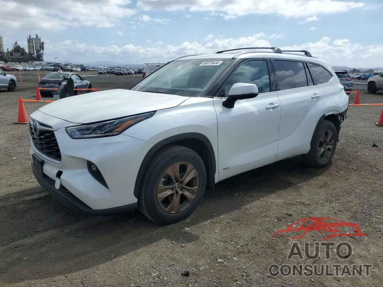 TOYOTA HIGHLANDER 2022 - 5TDABRCH6NS540638