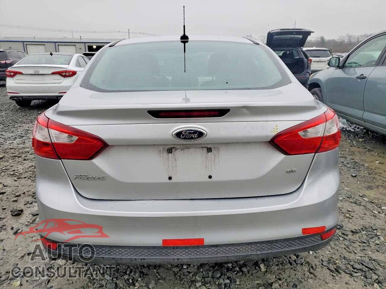 FORD FOCUS 2014 - 1FADP3F27EL446701