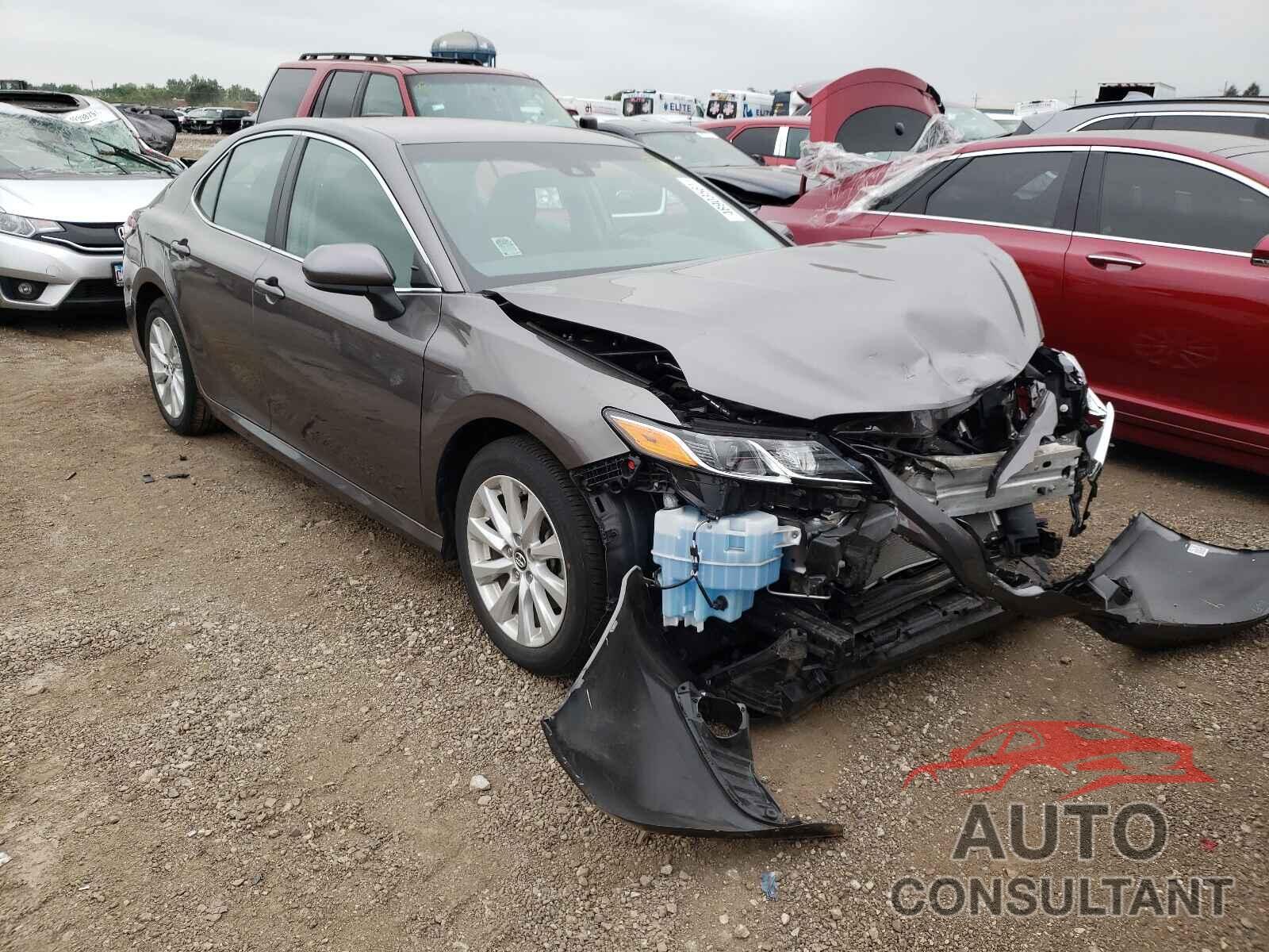 TOYOTA CAMRY 2018 - 4T1B11HK1JU118775