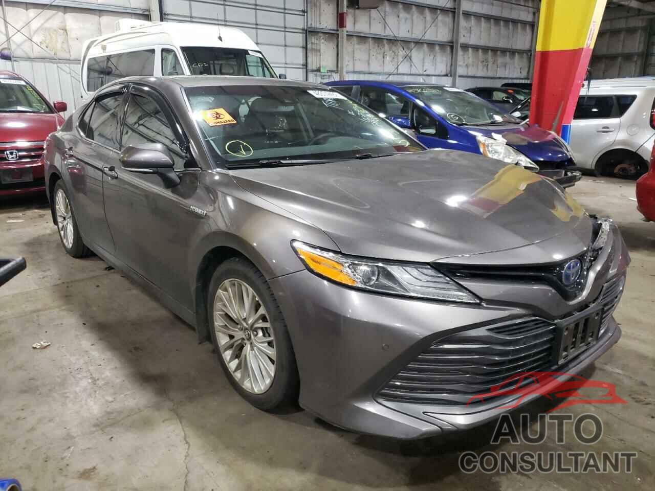 TOYOTA CAMRY 2018 - 4T1B21HK0JU501412