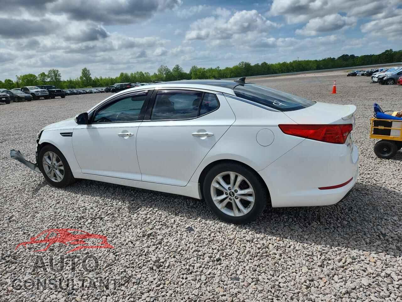 KIA OPTIMA 2011 - KNAGN4A74B5085687