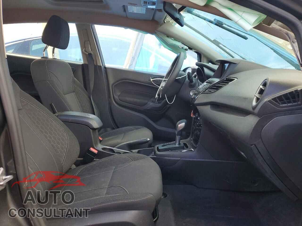 FORD FIESTA 2017 - 3FADP4EJ8HM164035