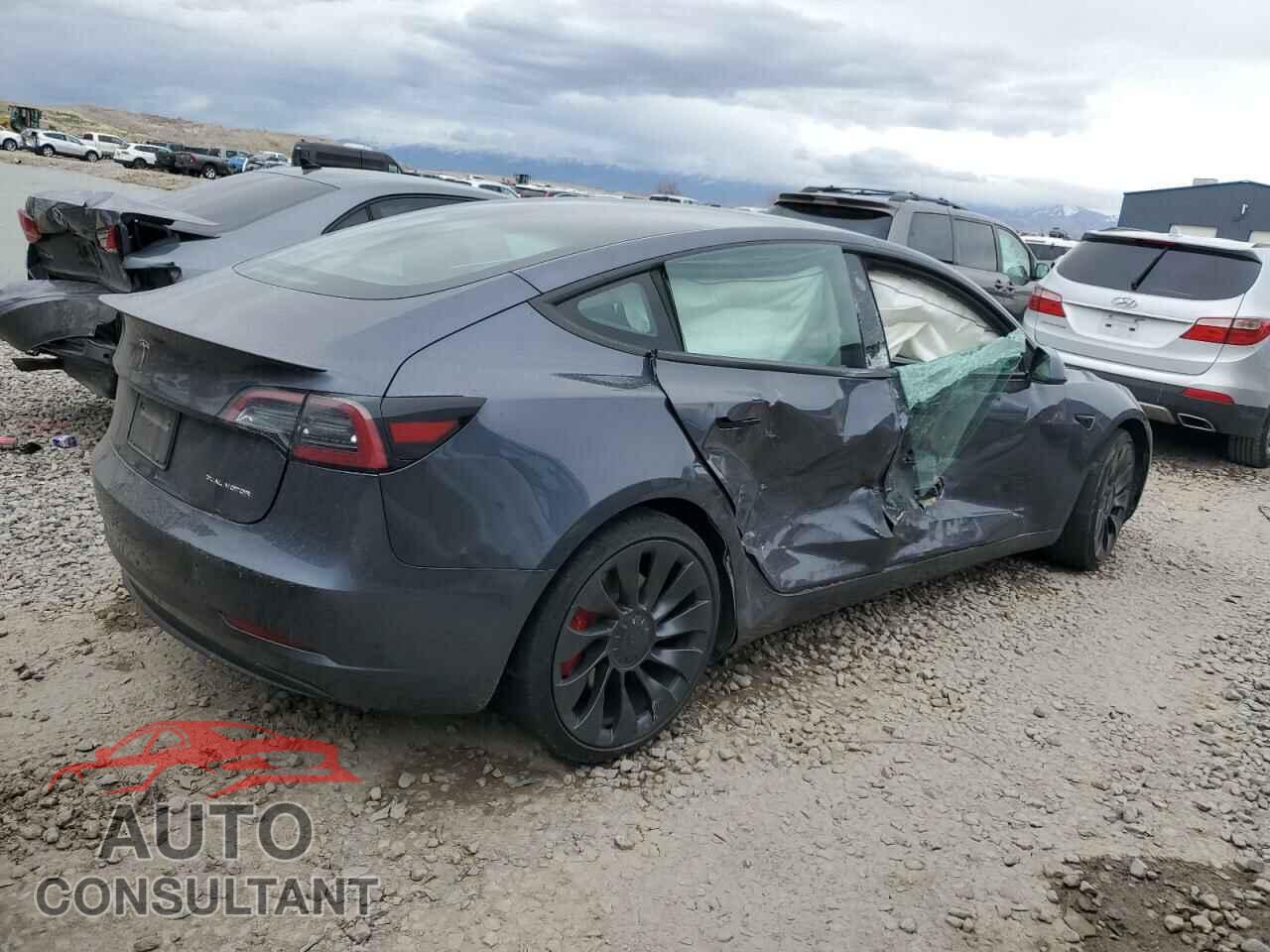 TESLA MODEL 3 2023 - 5YJ3E1EC9PF673517