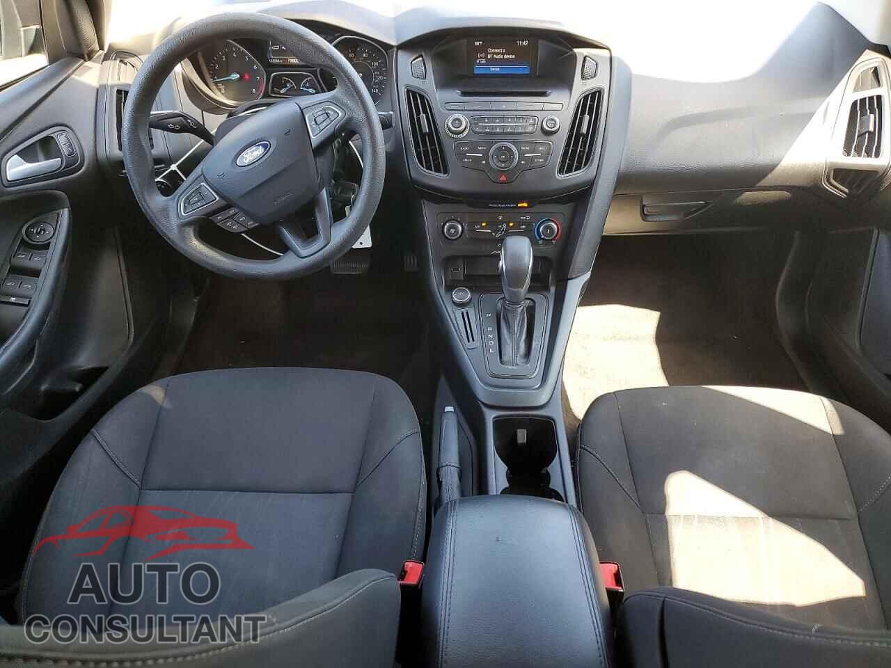 FORD FOCUS 2017 - 1FADP3F23HL269911