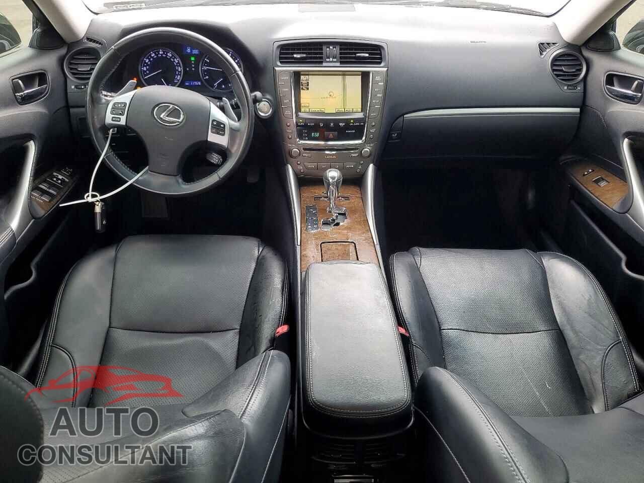 LEXUS IS 2011 - JTHBE5C29B5025665