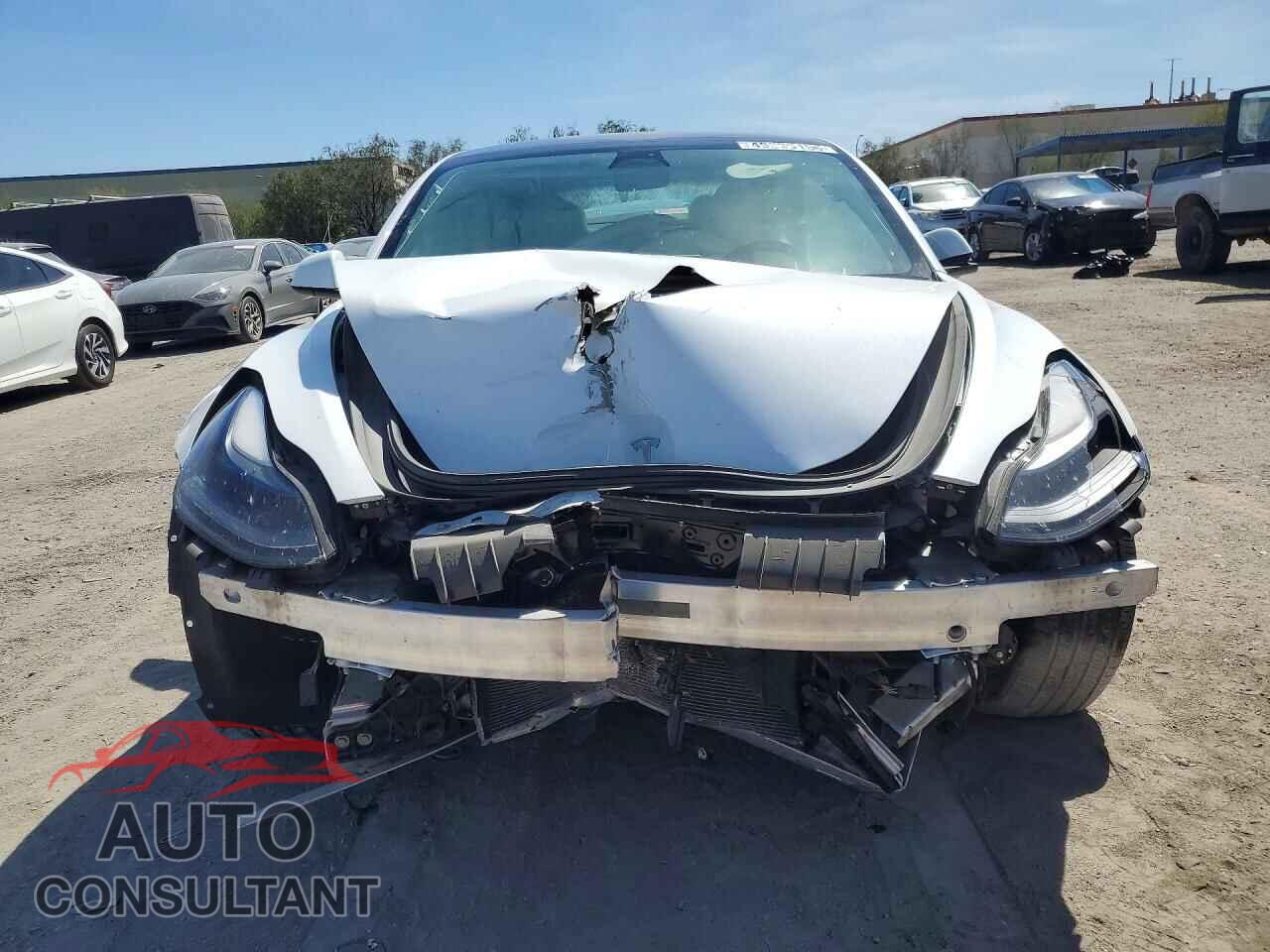 TESLA MODEL 3 2022 - 5YJ3E1EA6NF375650