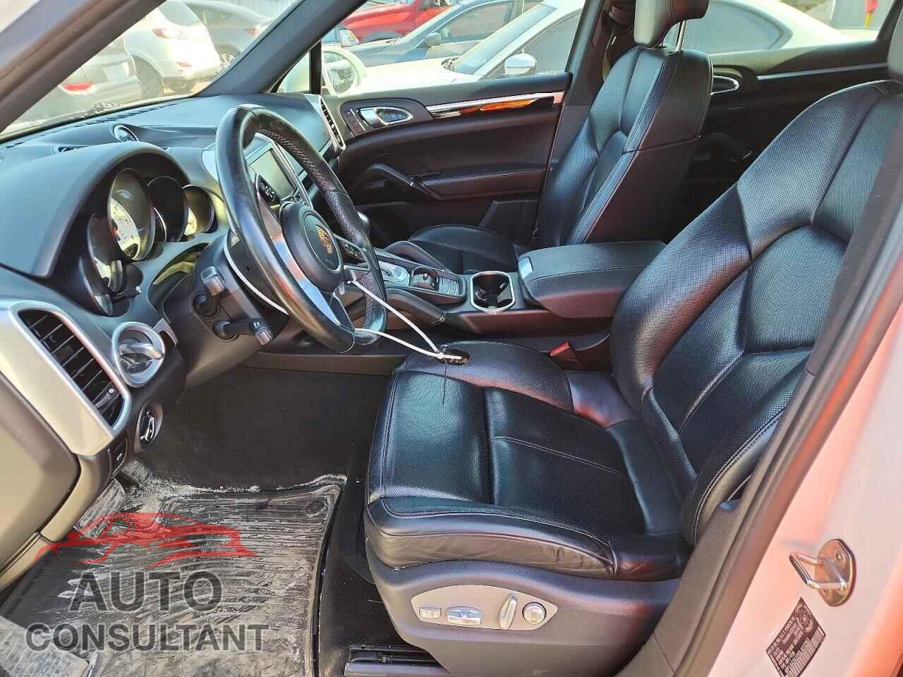 PORSCHE CAYENNE 2016 - WP1AA2A22GLA03261