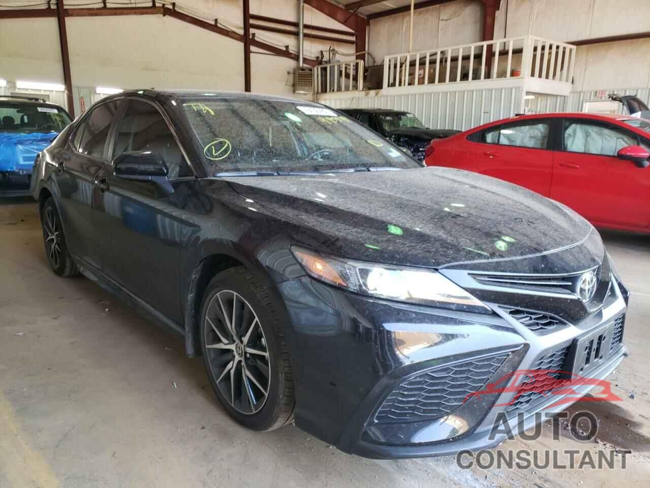 TOYOTA CAMRY 2021 - 4T1G11AK0MU495599
