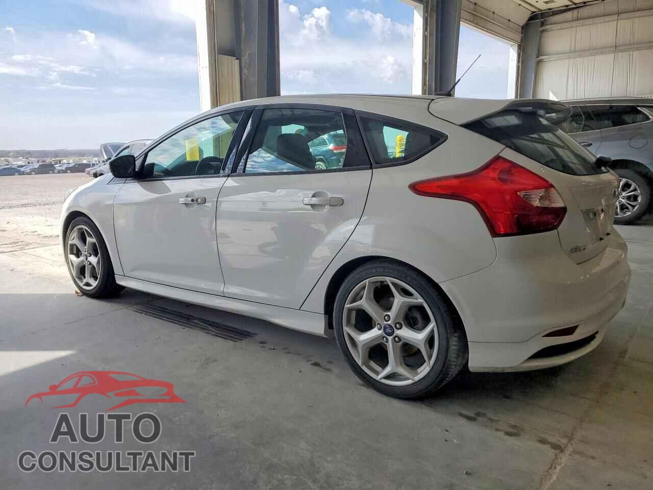 FORD FOCUS 2014 - 1FADP3L97EL236827