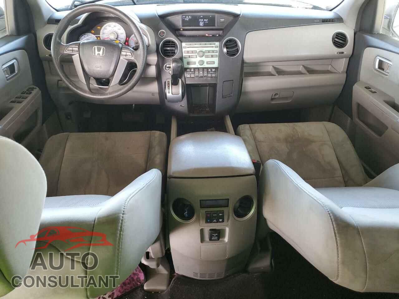 HONDA PILOT 2010 - 5FNYF4H44AB003020