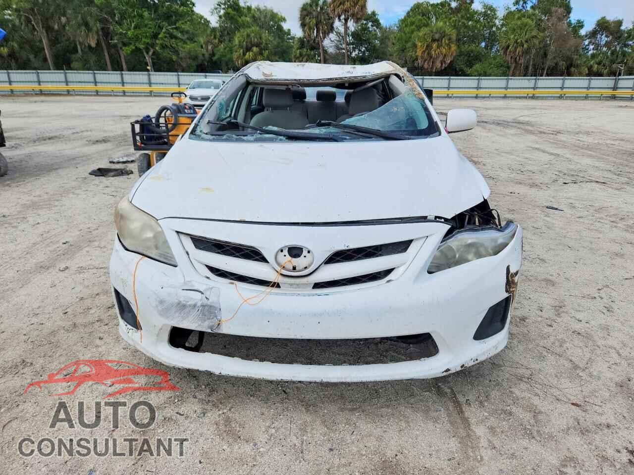 TOYOTA COROLLA 2013 - 2T1BU4EEXDC106864