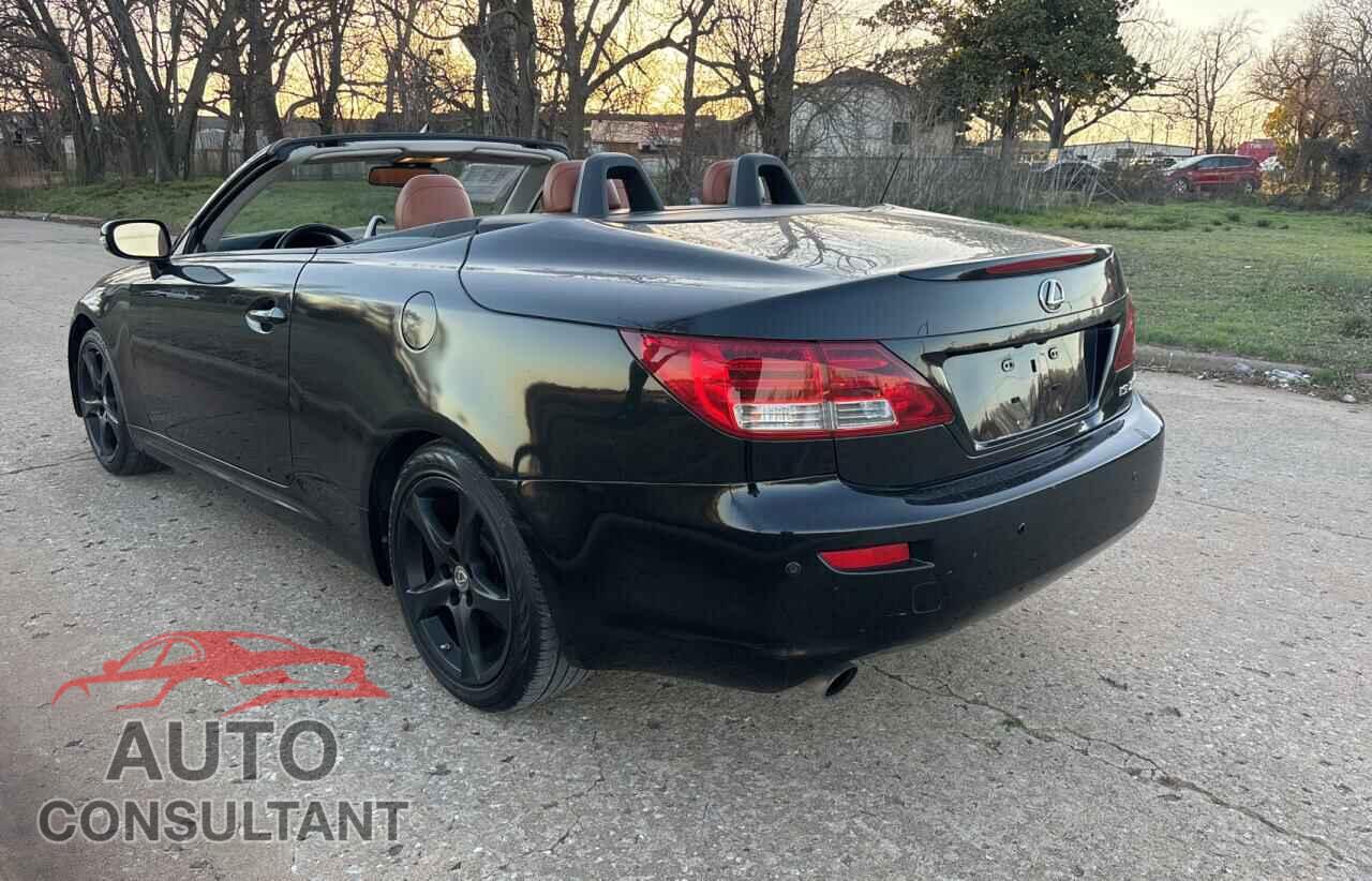 LEXUS IS 2011 - JTHFF2C2XB2518852