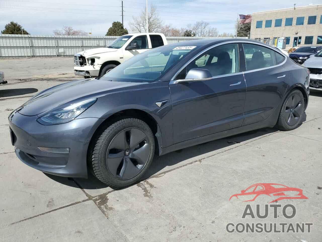 TESLA MODEL 3 2019 - 5YJ3E1EB1KF510361