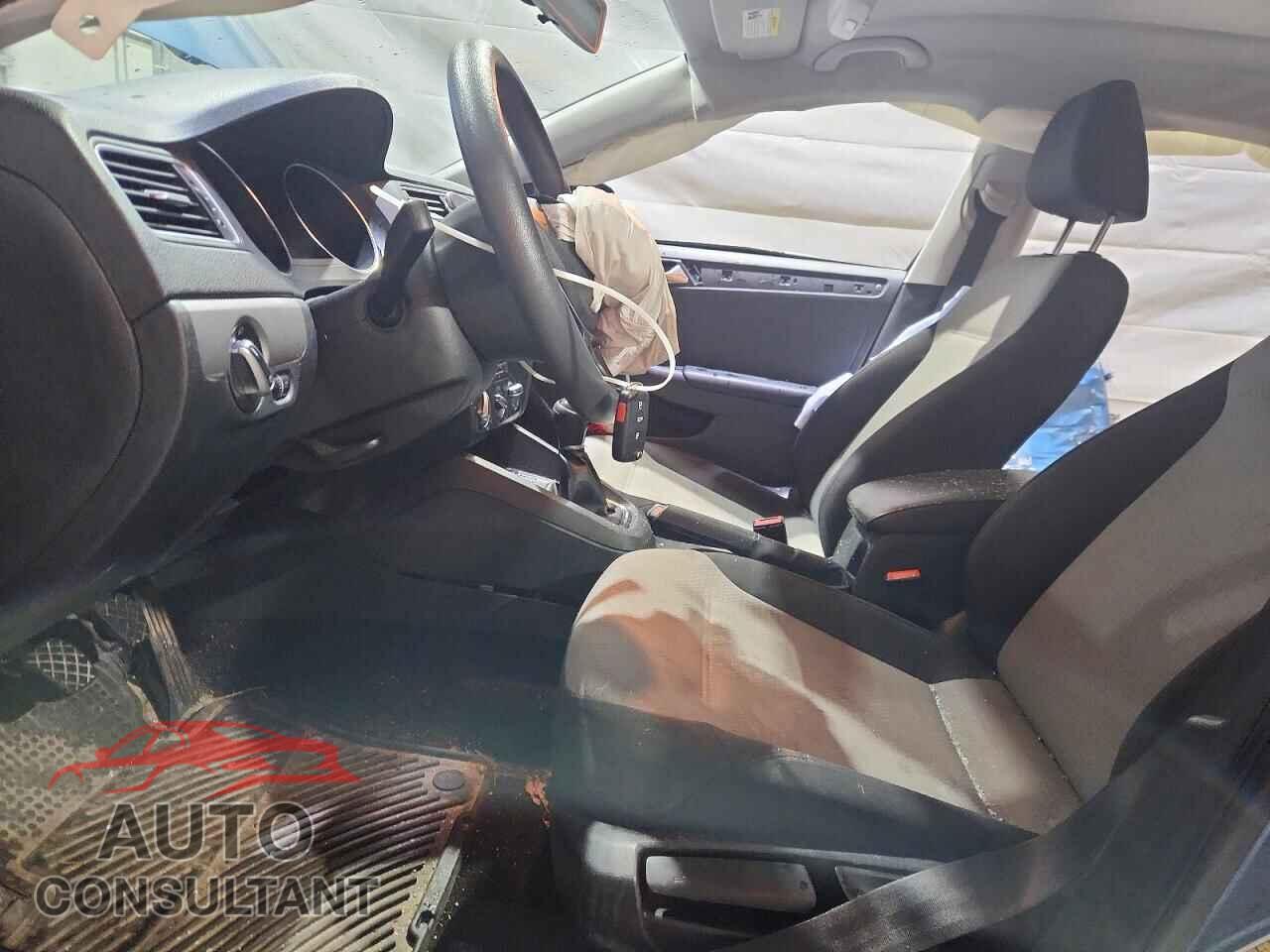 VOLKSWAGEN JETTA 2017 - 3VW167AJXHM323352