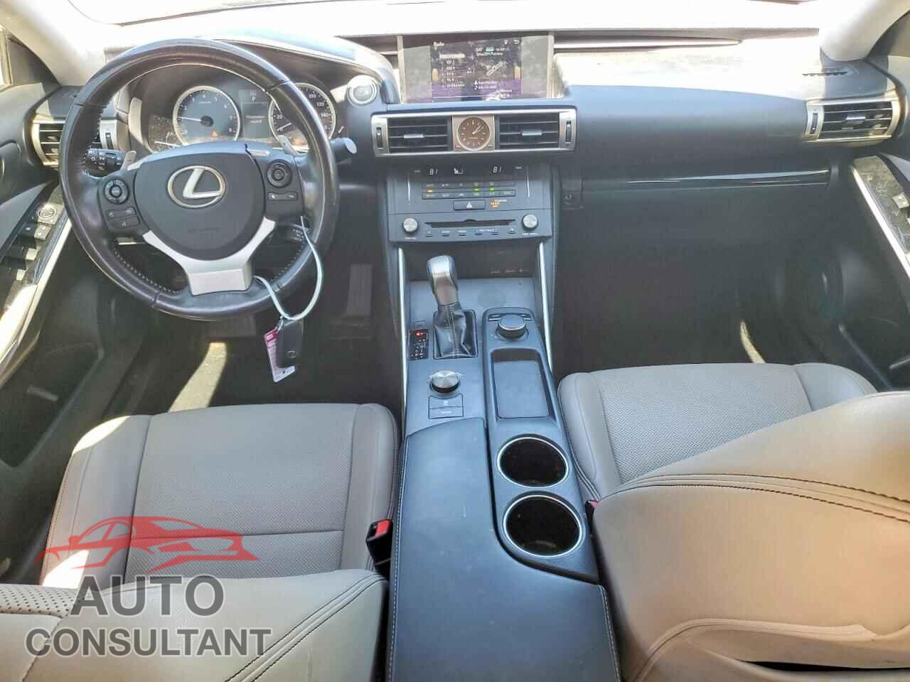 LEXUS IS 2016 - JTHBA1D22G5016882