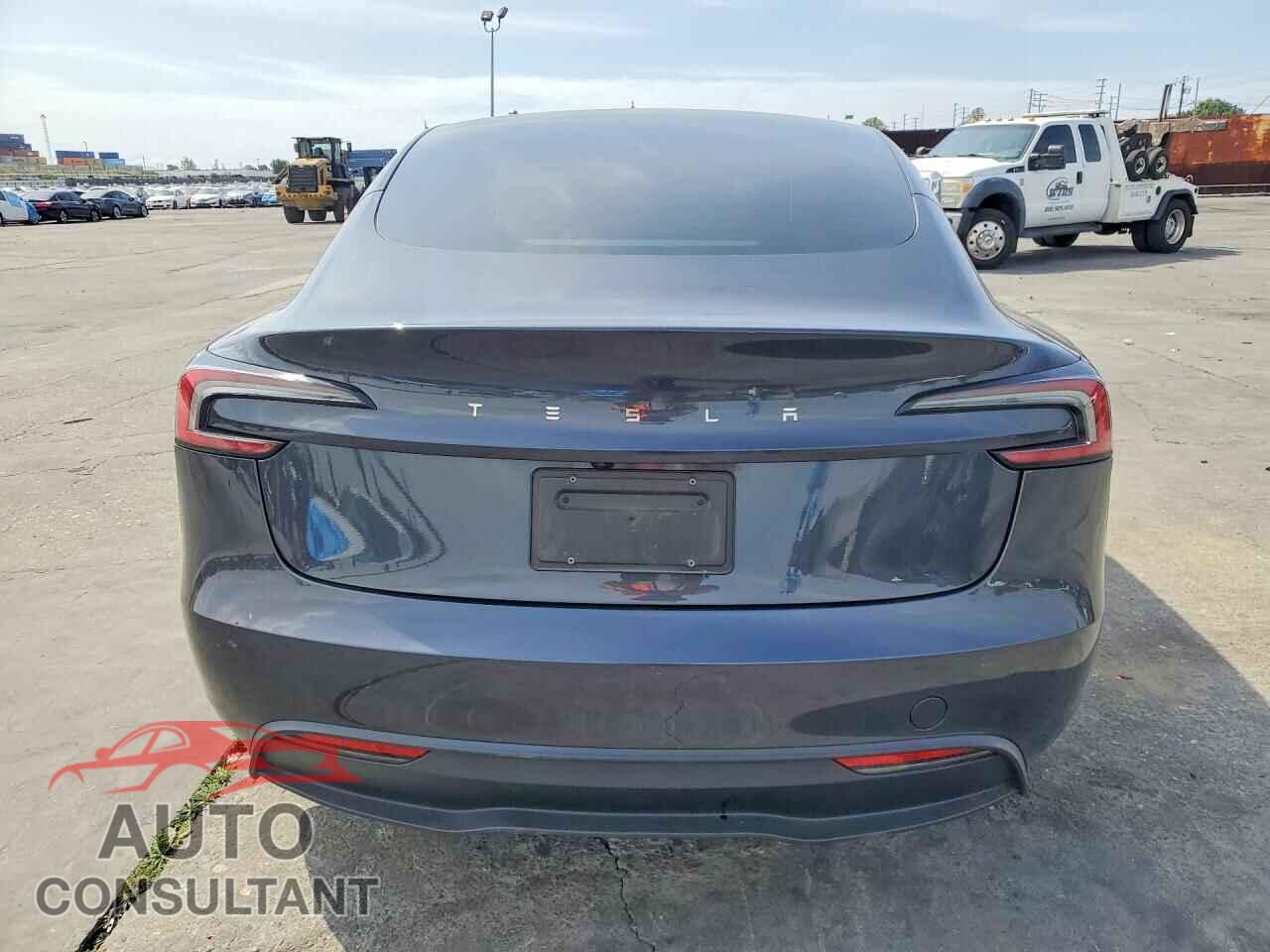 TESLA MODEL 3 2024 - 5YJ3E1EA9RF745138