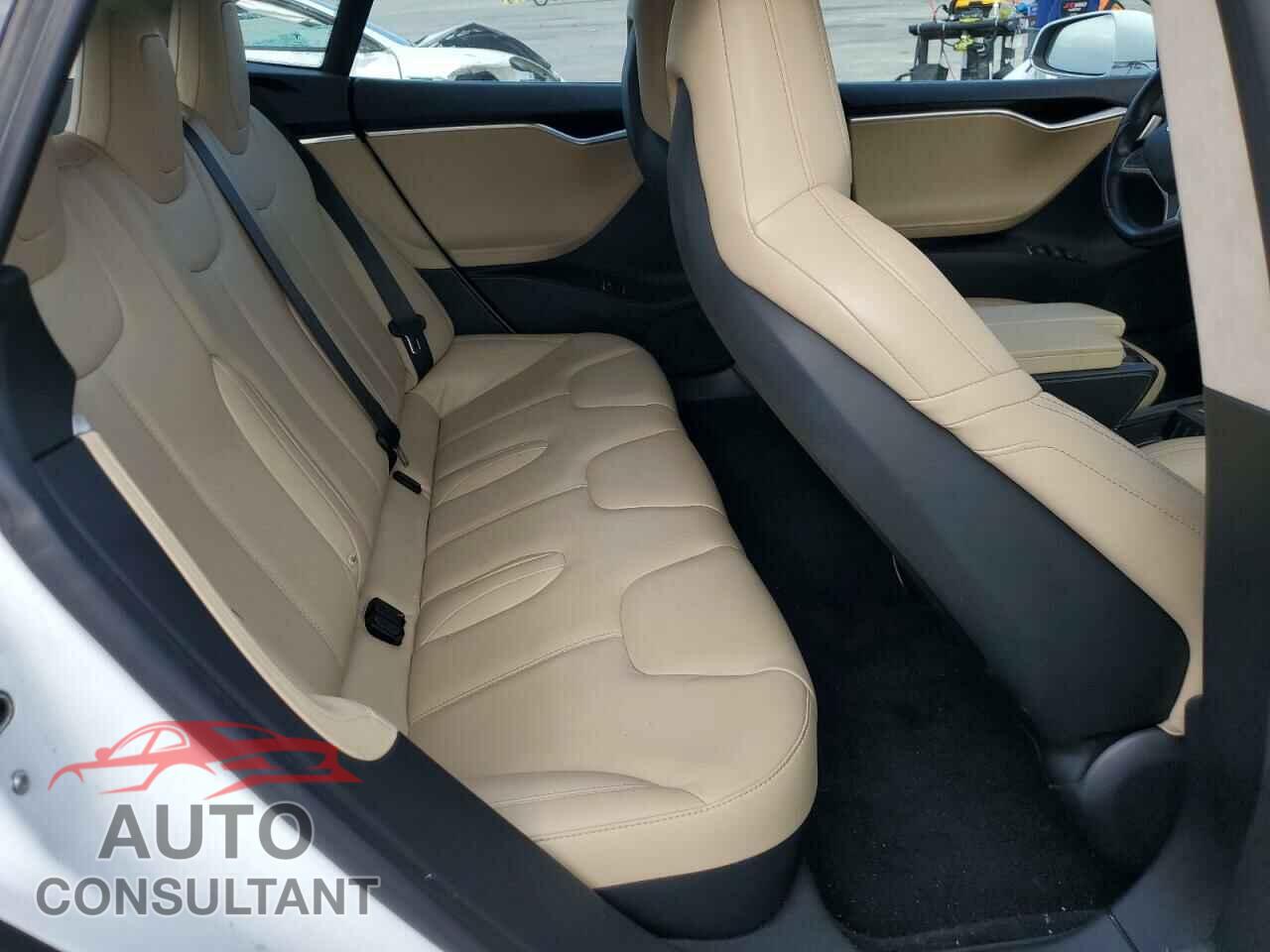 TESLA MODEL S 2016 - 5YJSA1E14GF156437