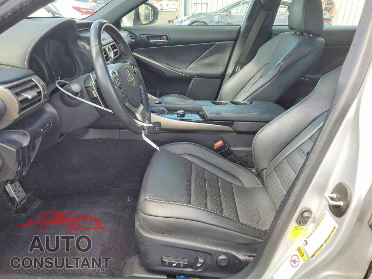 LEXUS IS 2014 - JTHBE1D24E5014147