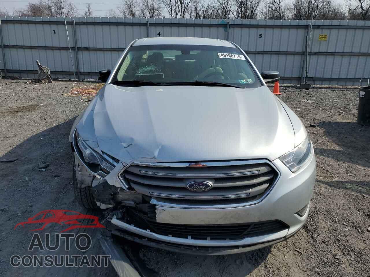 FORD TAURUS 2018 - 1FAHP2D85JG135158