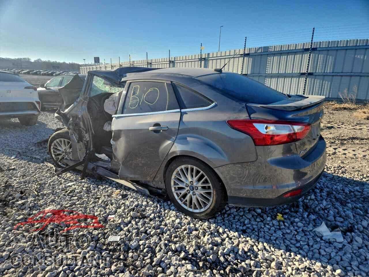 FORD FOCUS 2013 - 1FADP3J21DL120981