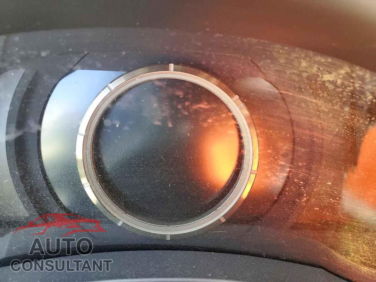 LEXUS IS 2016 - JTHBE1D24G5028519