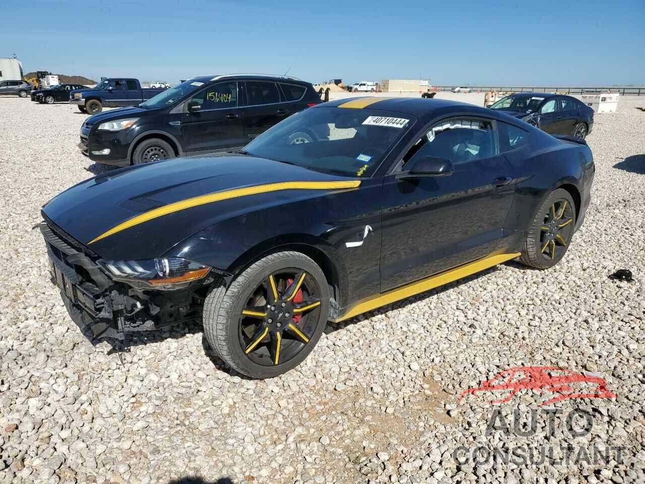 FORD MUSTANG 2019 - 1FA6P8CFXK5185531