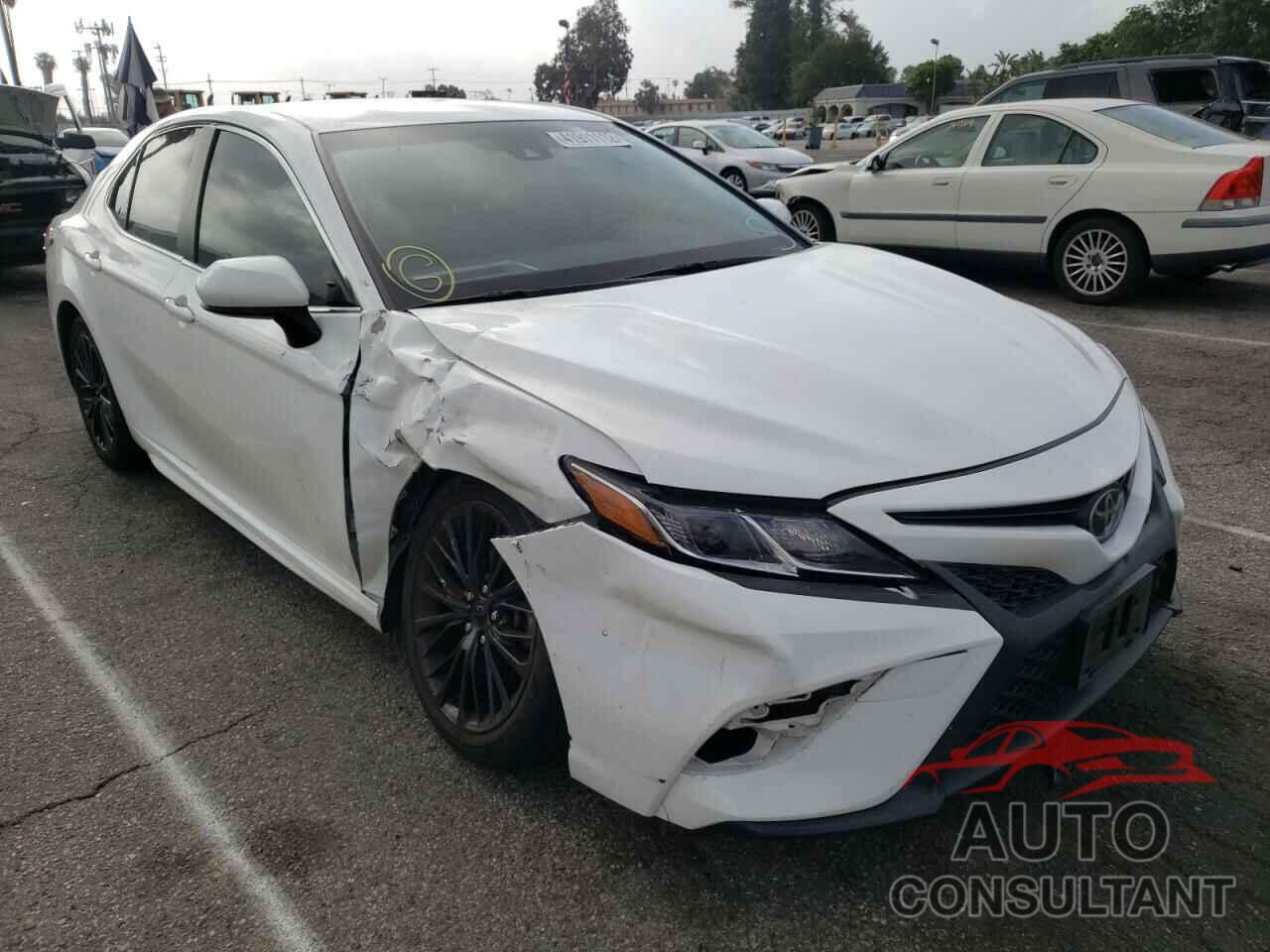 TOYOTA CAMRY 2018 - JTNB11HK8J3074182
