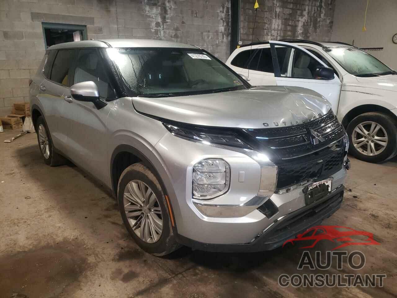MITSUBISHI OUTLANDER 2022 - JA4J4TA81NZ018048