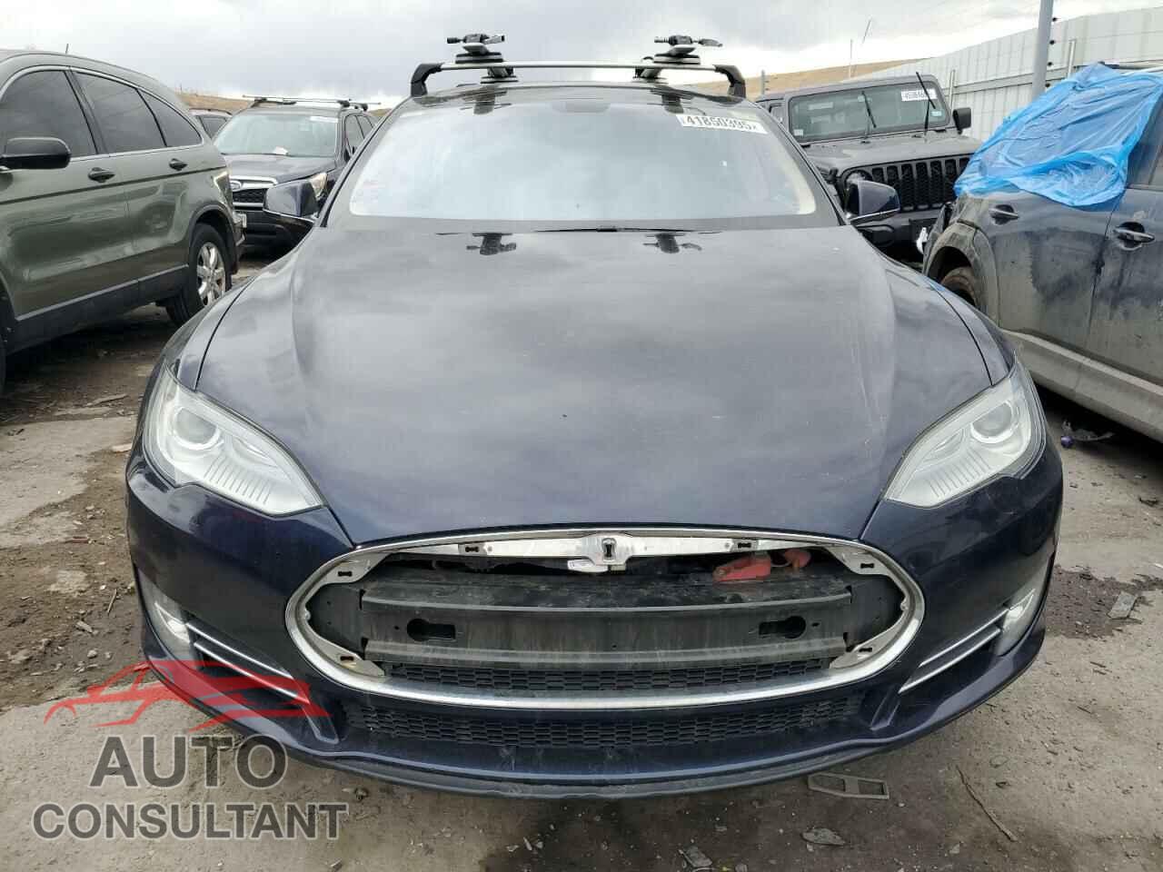 TESLA MODEL S 2013 - 5YJSA1DP8DFP06465