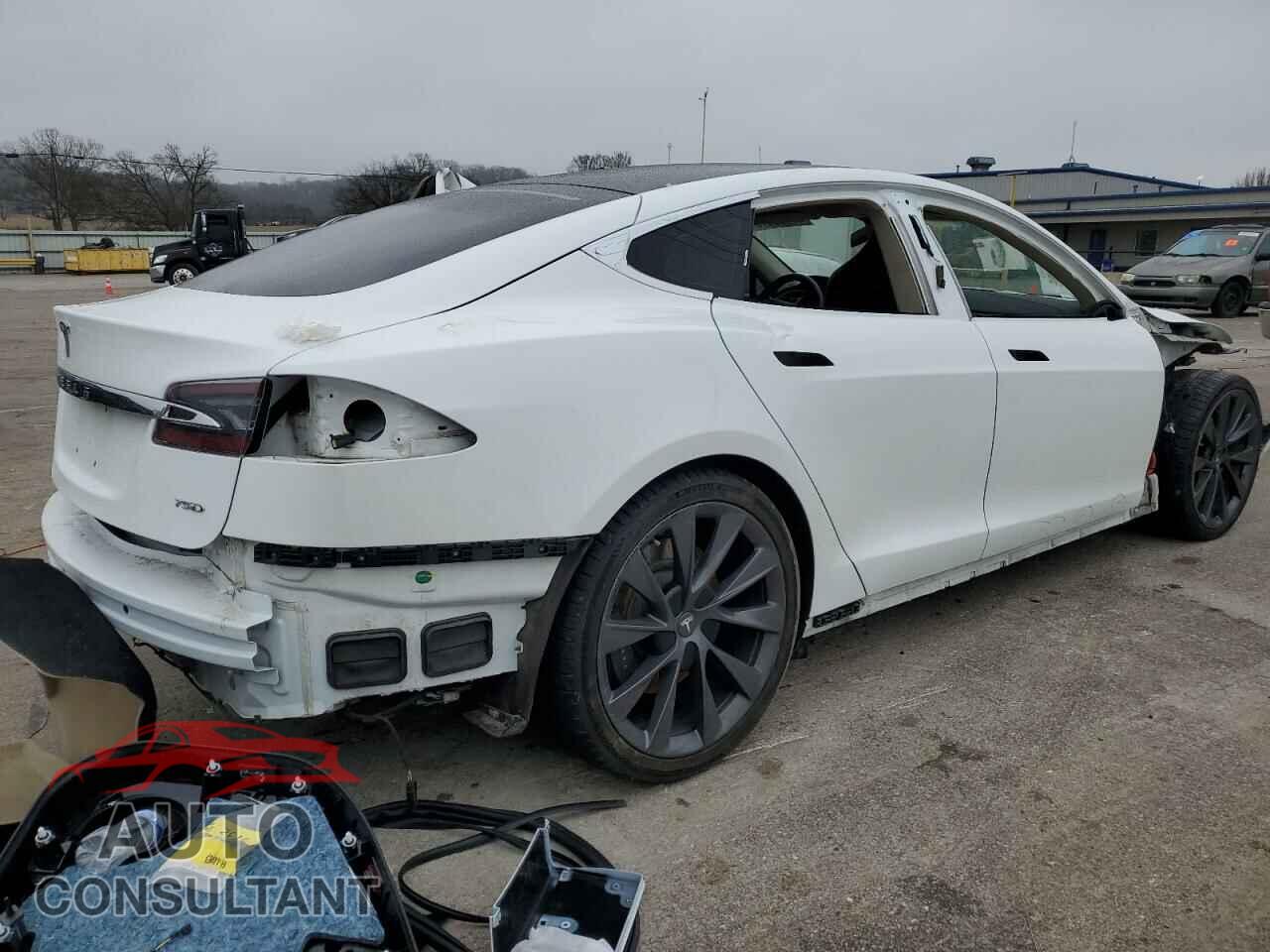 TESLA MODEL S 2018 - 5YJSA1E25JF244770