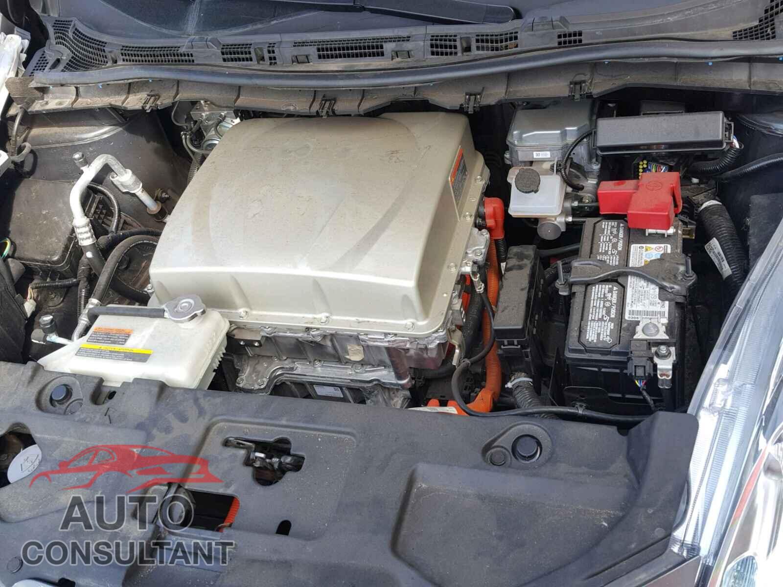 NISSAN LEAF 2017 - 1N4BZ0CP8HC301008
