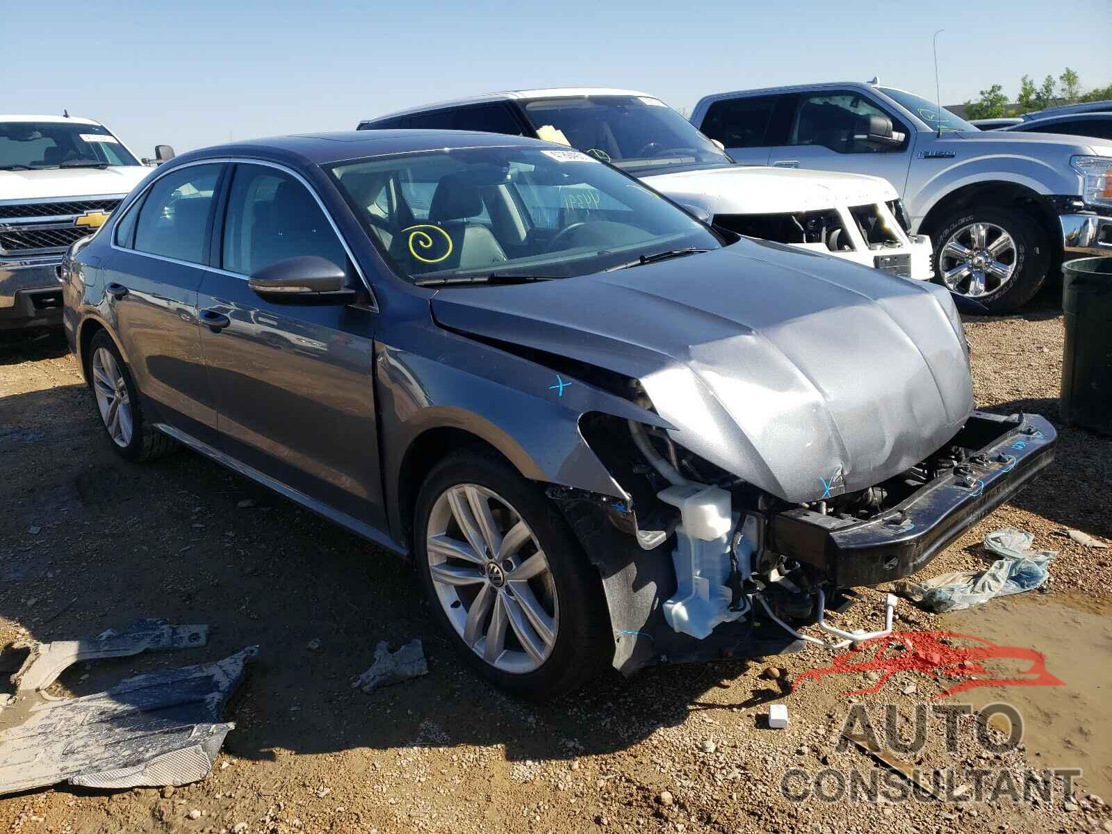 VOLKSWAGEN PASSAT 2018 - 1VWBA7A30JC011164