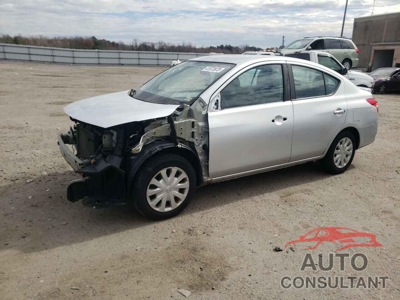 NISSAN VERSA 2017 - 3N1CN7AP8HL889215