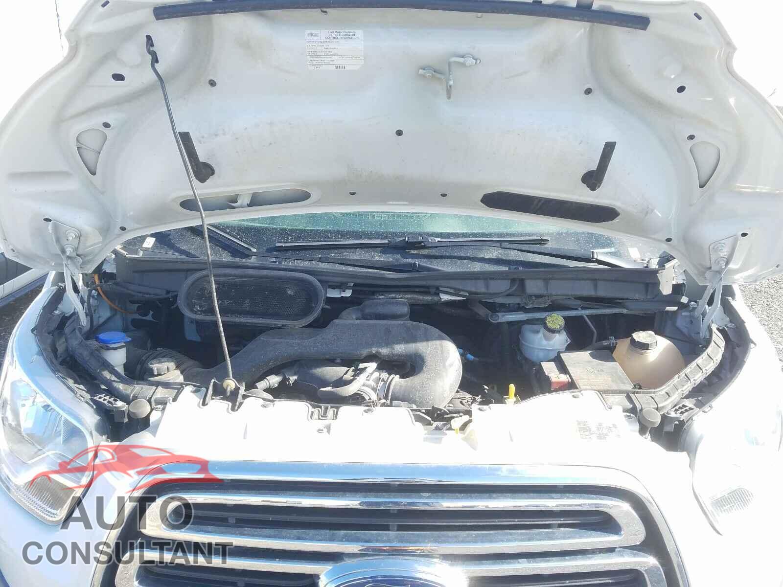 FORD TRANSIT CO 2018 - 1FTYR1ZMXJKB33018