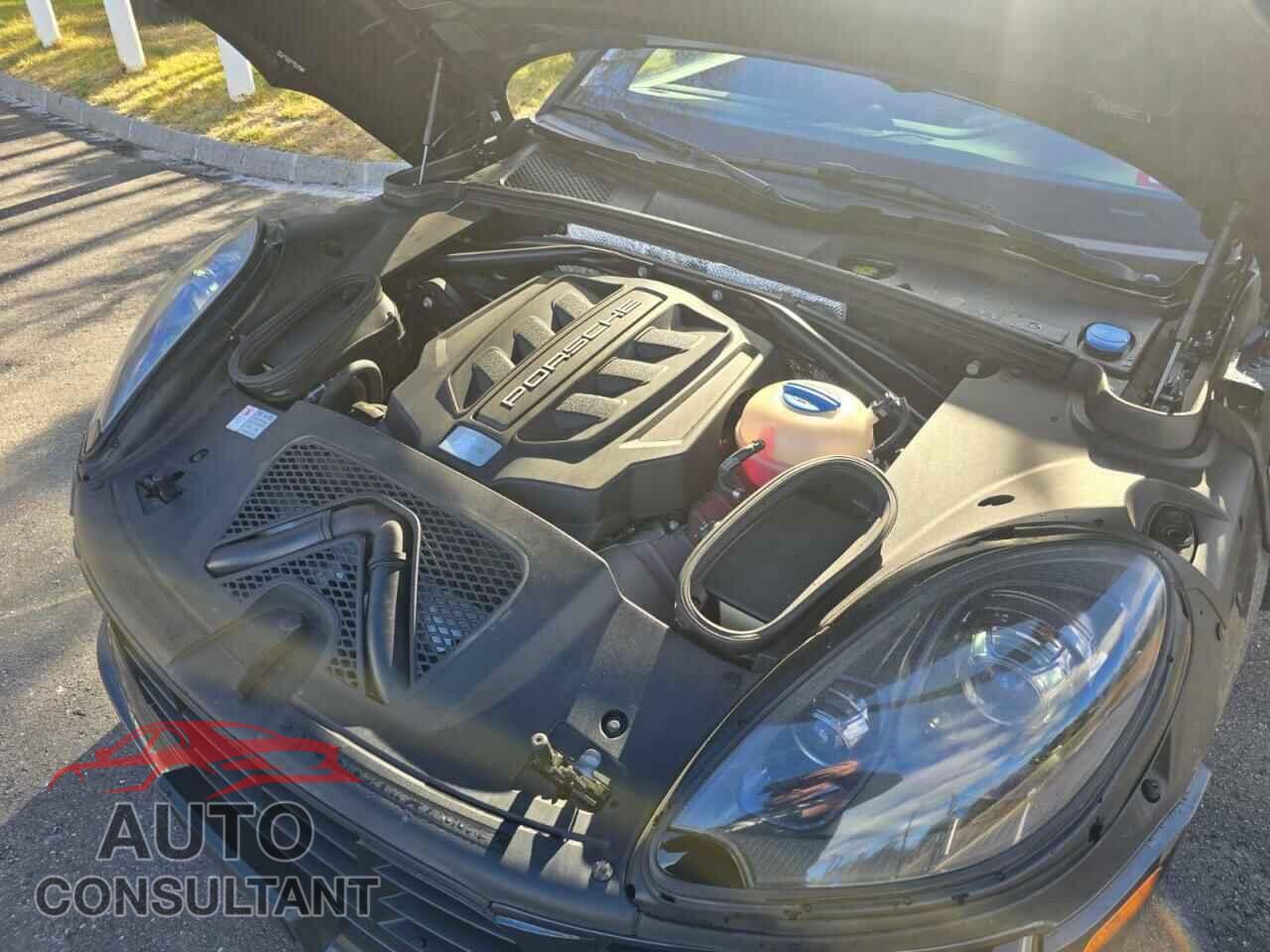 PORSCHE MACAN 2017 - WP1AG2A56HLB51360