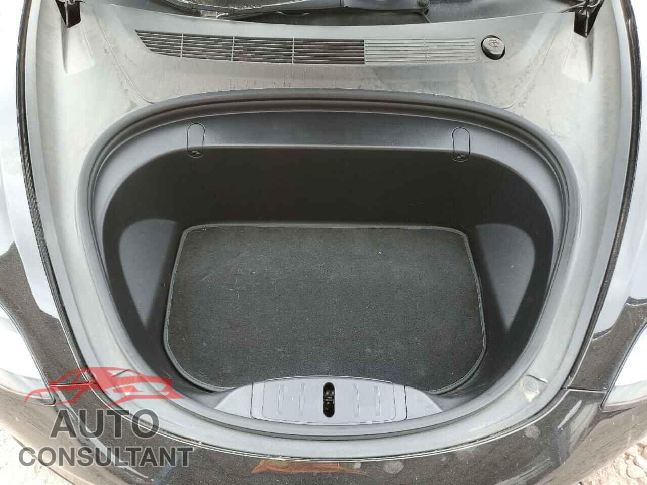 TESLA MODEL 3 2018 - 5YJ3E1EA4JF166532