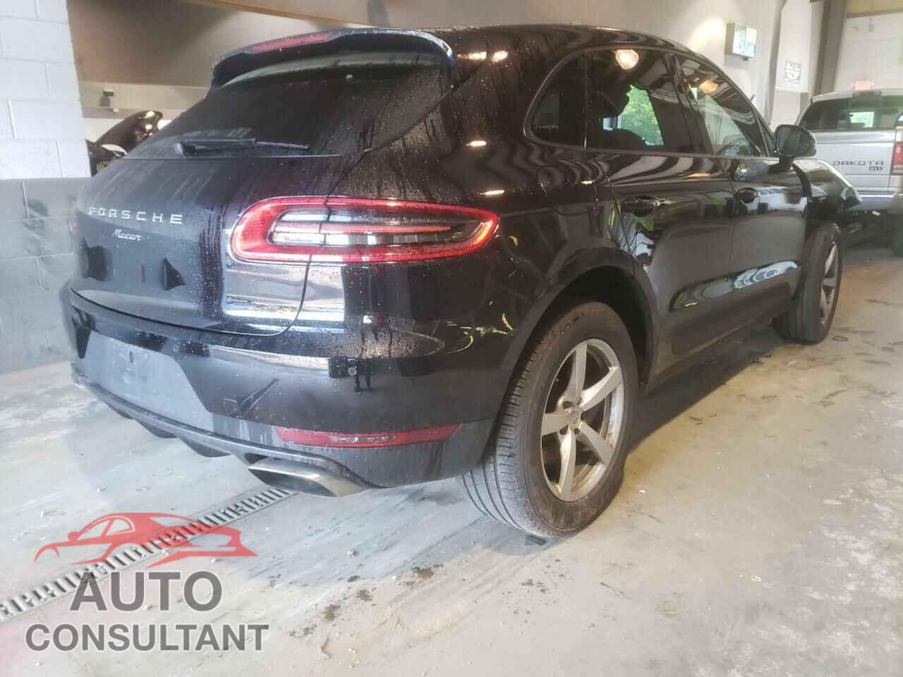 PORSCHE MACAN 2018 - WP1AA2A50JLB01030