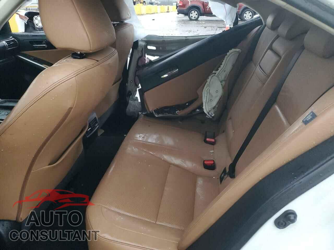LEXUS IS 2015 - JTHBF1D21F5059108