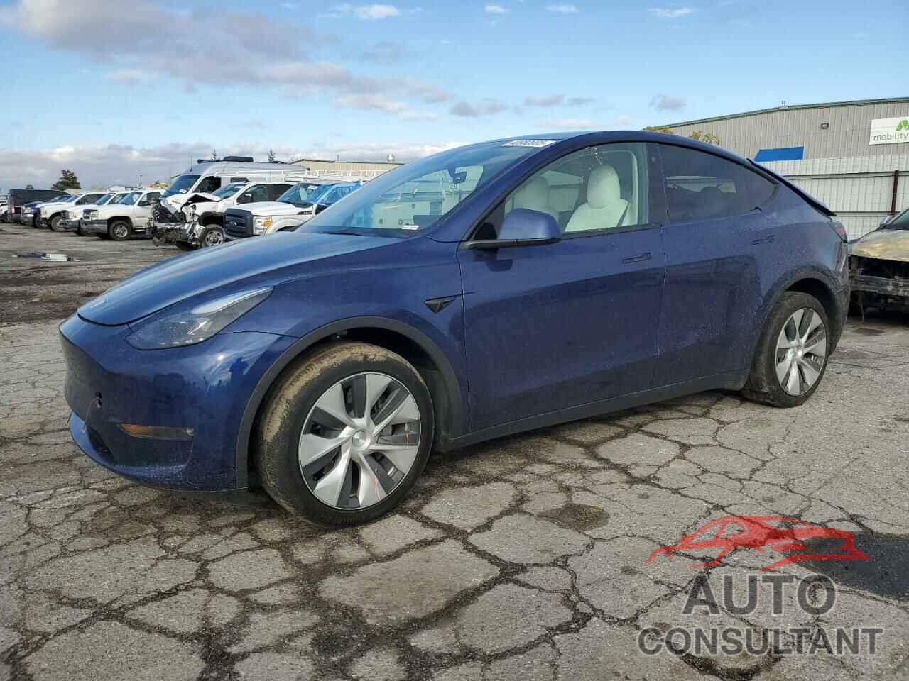 TESLA MODEL Y 2023 - 7SAYGDEE5PF623610