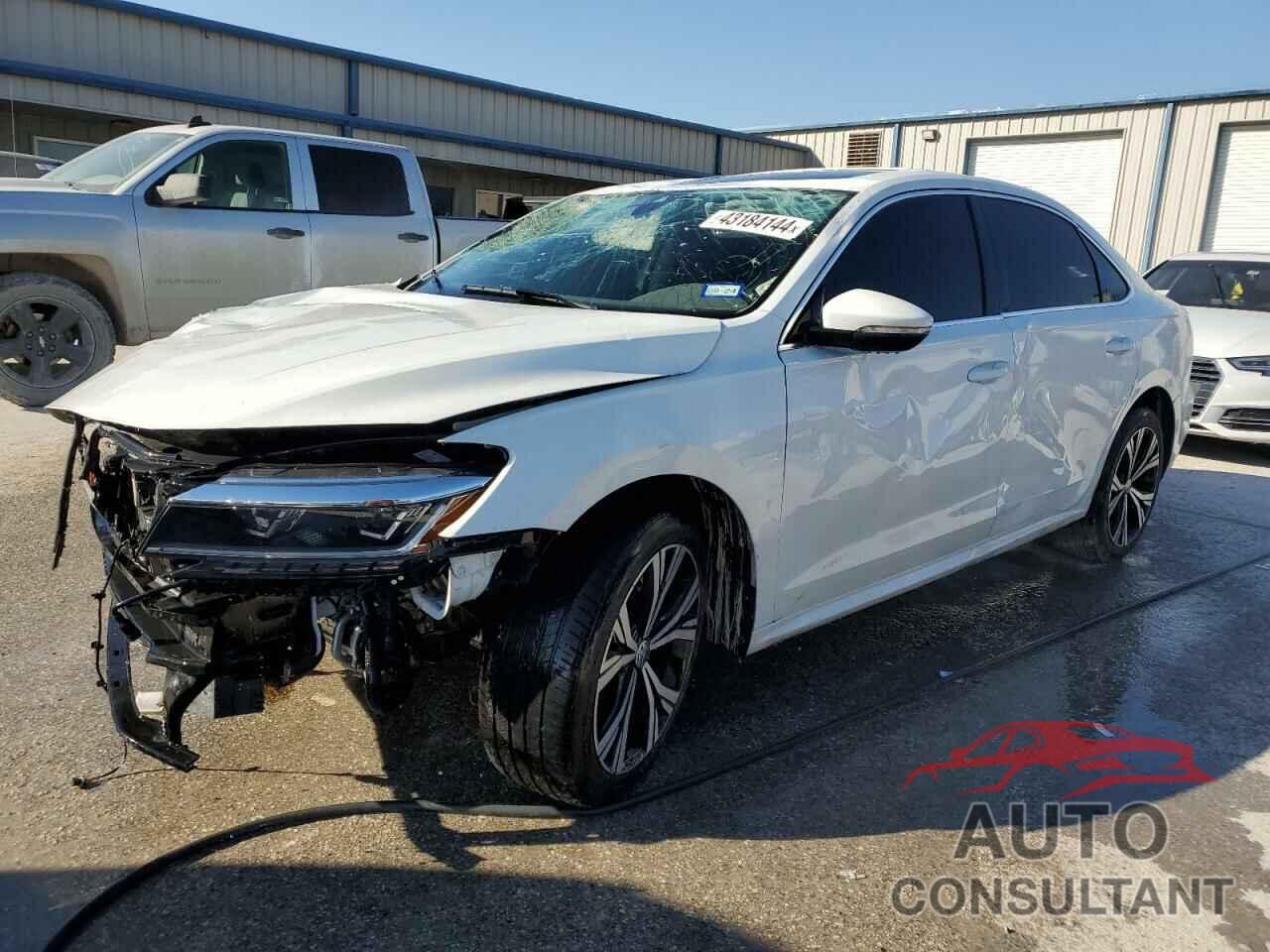 VOLKSWAGEN PASSAT 2022 - 1VWSA7A34NC007477