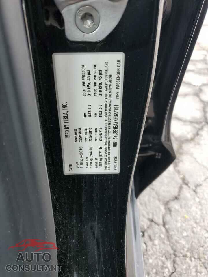 TESLA MODEL 3 2019 - 5YJ3E1EA7KF327151
