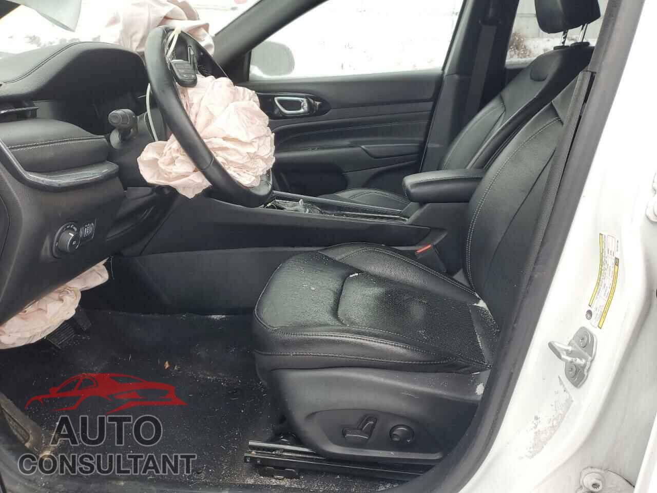 JEEP COMPASS 2022 - 3C4NJDCB7NT207194