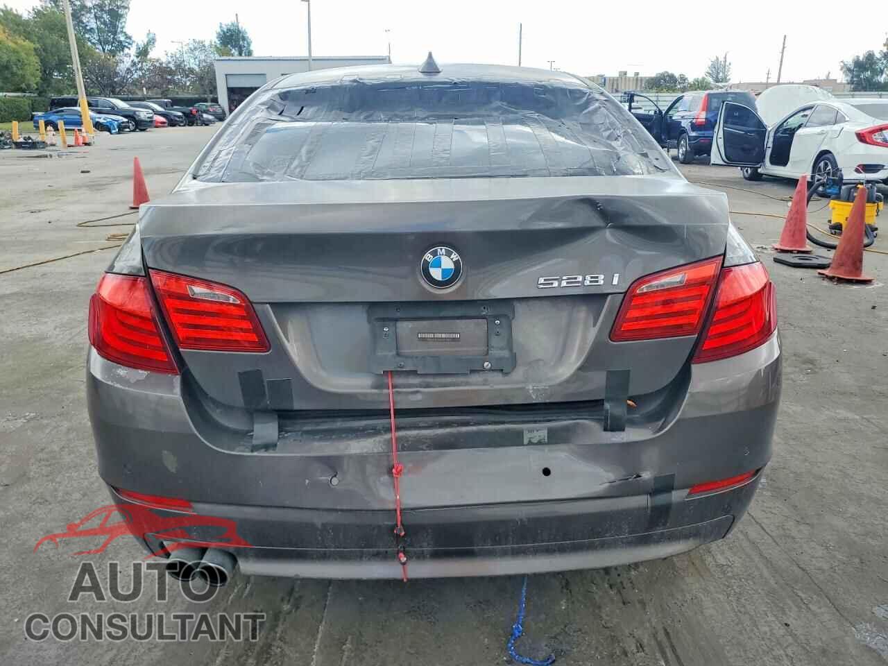 BMW 5 SERIES 2011 - WBAFR1C59BC260358