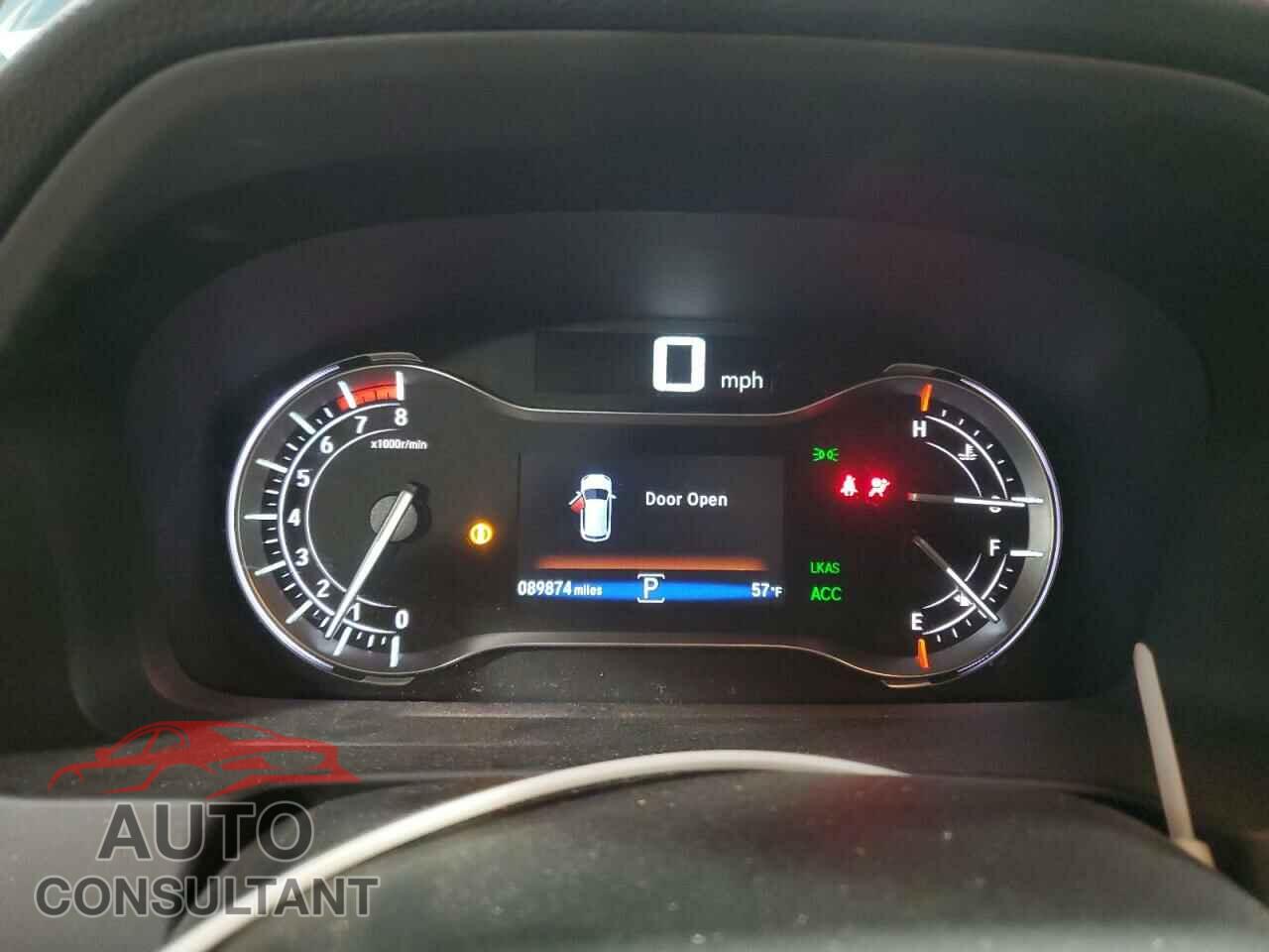 HONDA PILOT 2018 - 5FNYF6H61JB027451