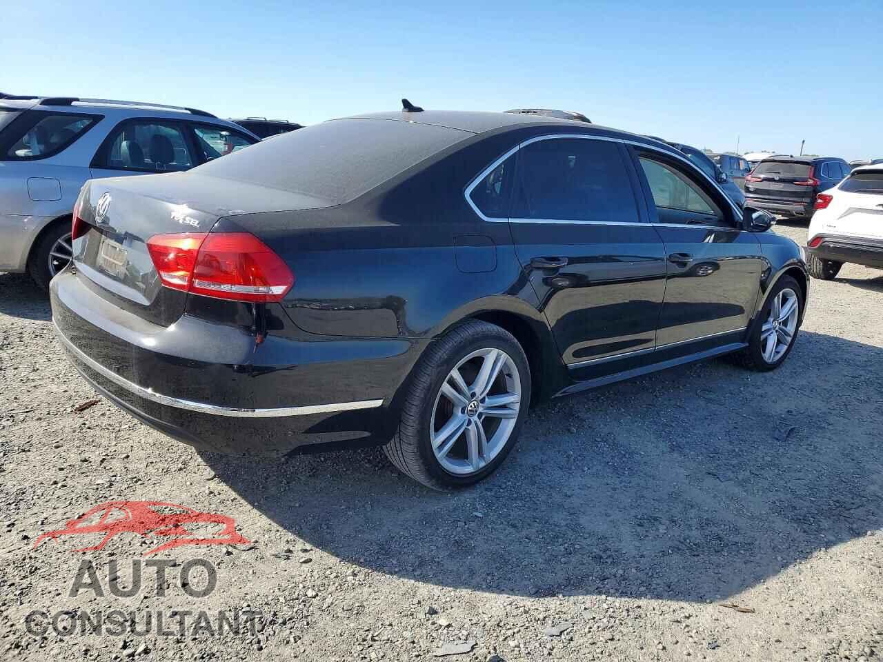 VOLKSWAGEN PASSAT 2012 - 1VWCN7A39CC005097