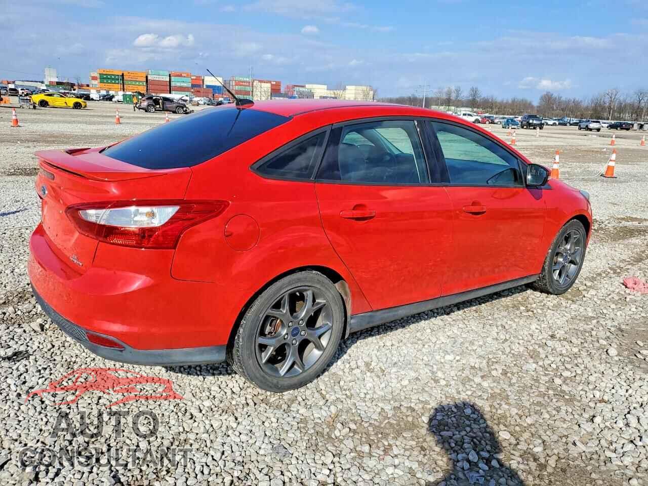 FORD FOCUS 2014 - 1FADP3F2XEL389281