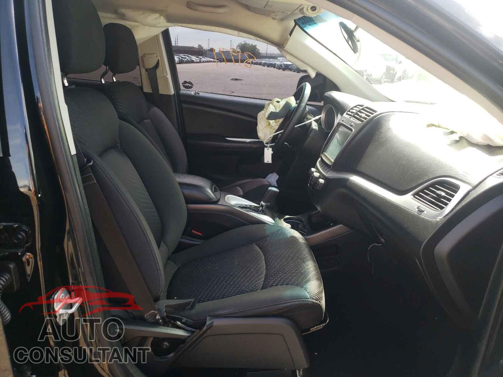 DODGE JOURNEY 2018 - 3C4PDCBB3JT242420